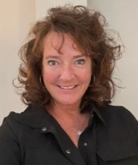 Claire Harvey professional