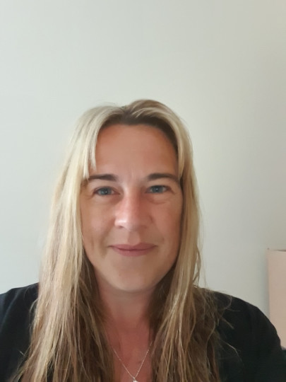 Lynn Lovell professional