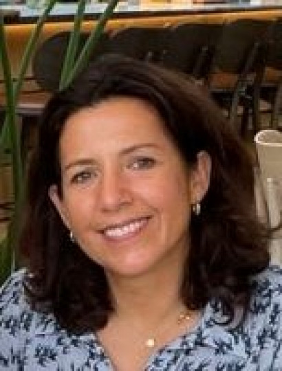 Nina Devereux professional